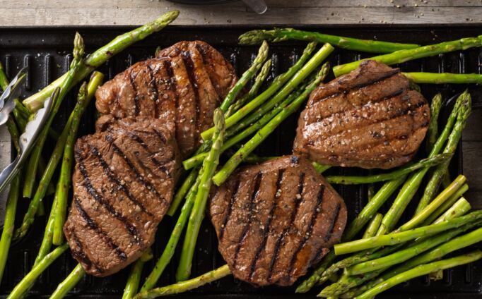 Balsamic Marinated Beef Top Sirloin Steak & Asparagus