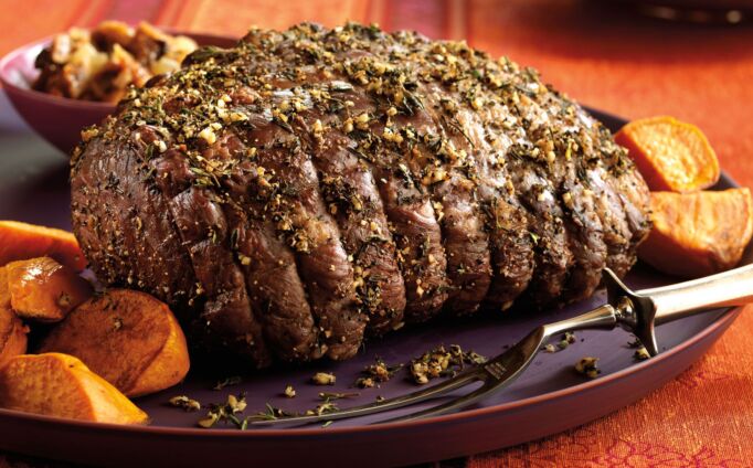 Herb-Crusted Petite Roast with Fig-Onion Relish