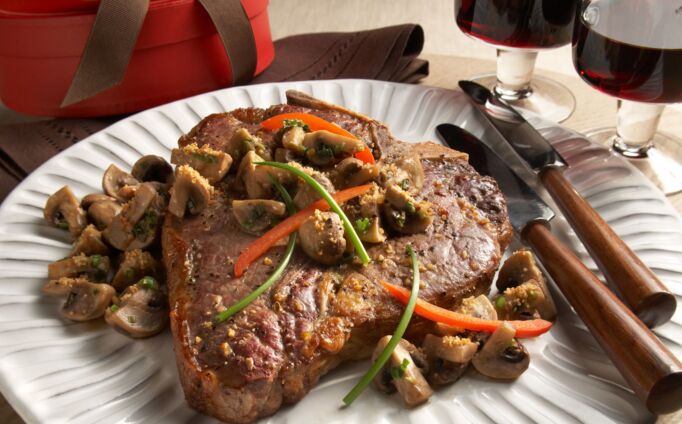 T-Bone Steak with Parmesan-Dusted Mushrooms