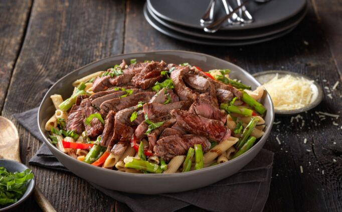 Balsamic Beef Steak Pasta